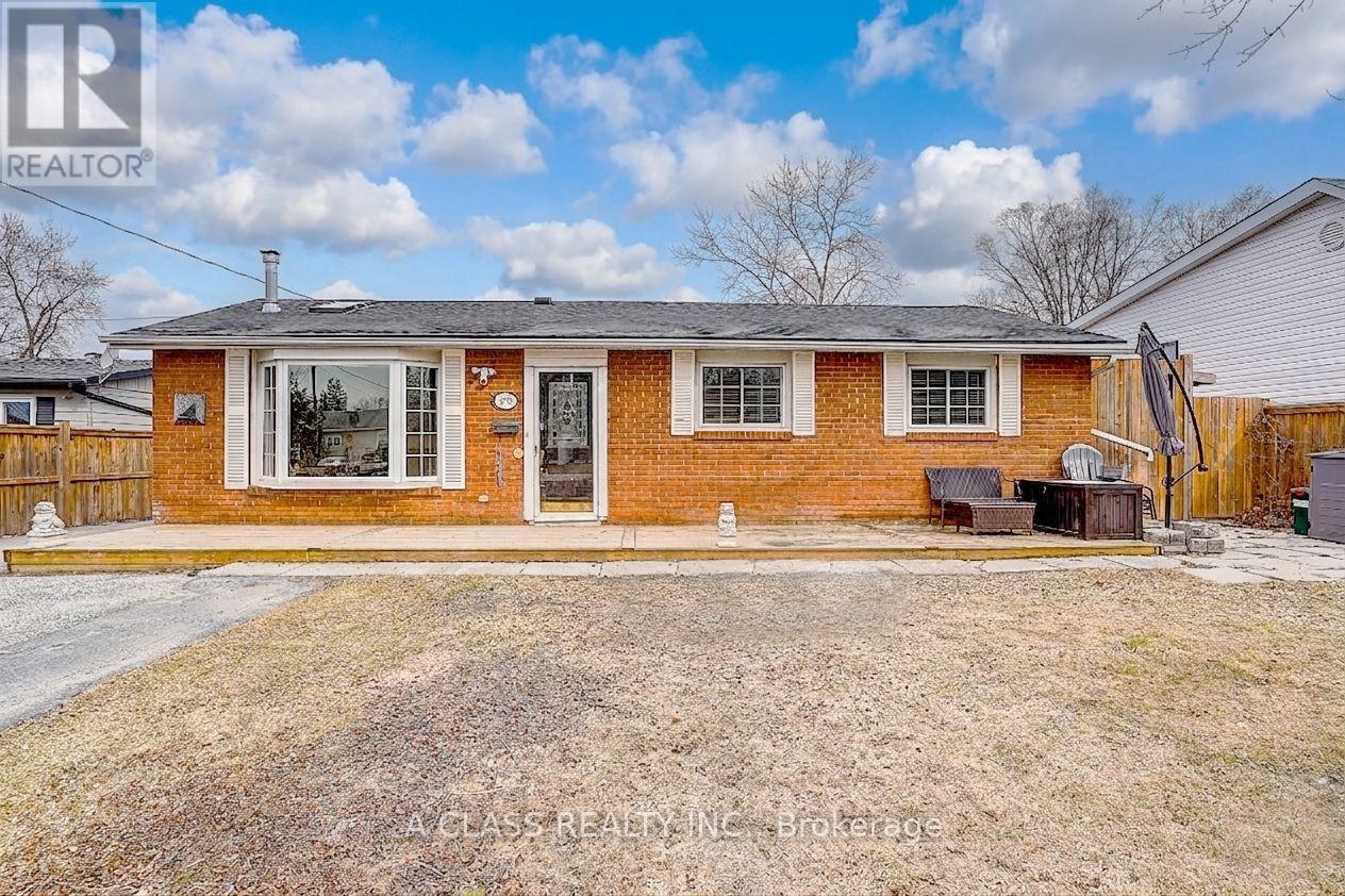 298 Annshiela Drive, Georgina, Ontario  L4P 3A5 - Photo 2 - N12938836