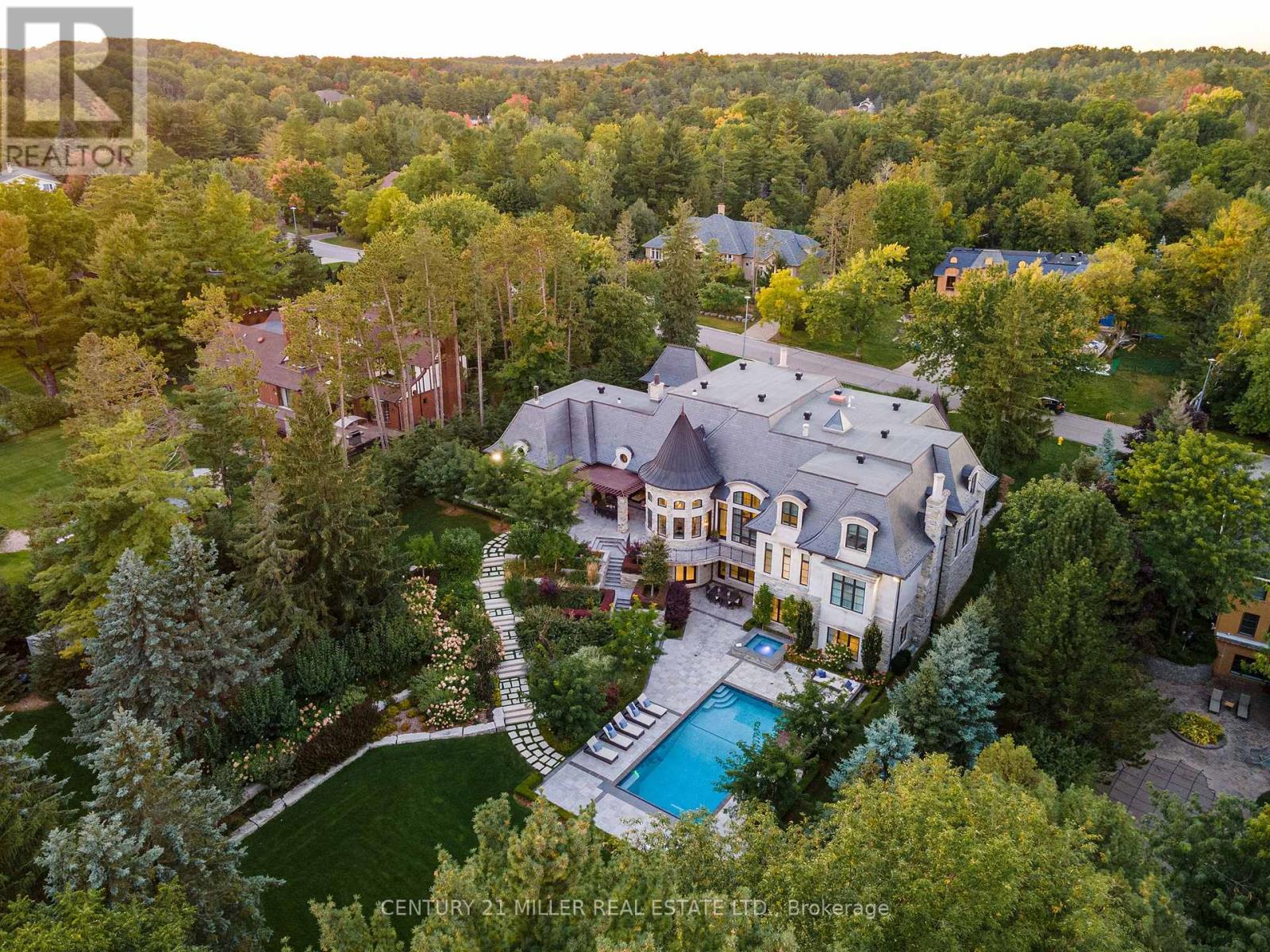 121 Rebecca Court, Vaughan, Ontario  L6A 1G2 - Photo 6 - N12938848