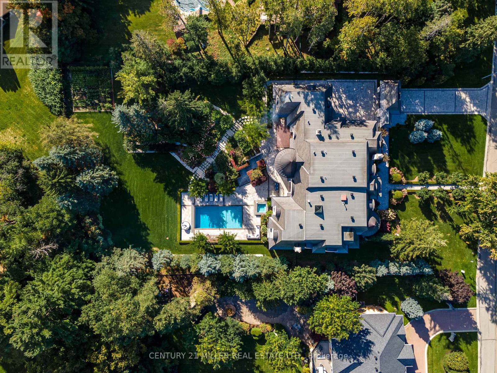 121 Rebecca Court, Vaughan, Ontario  L6A 1G2 - Photo 7 - N12938848