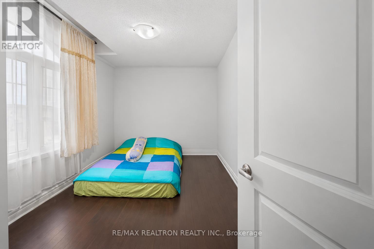 10 Neilly Terrace, Bradford West Gwillimbury, Ontario  L3Z 4K9 - Photo 34 - N12938870