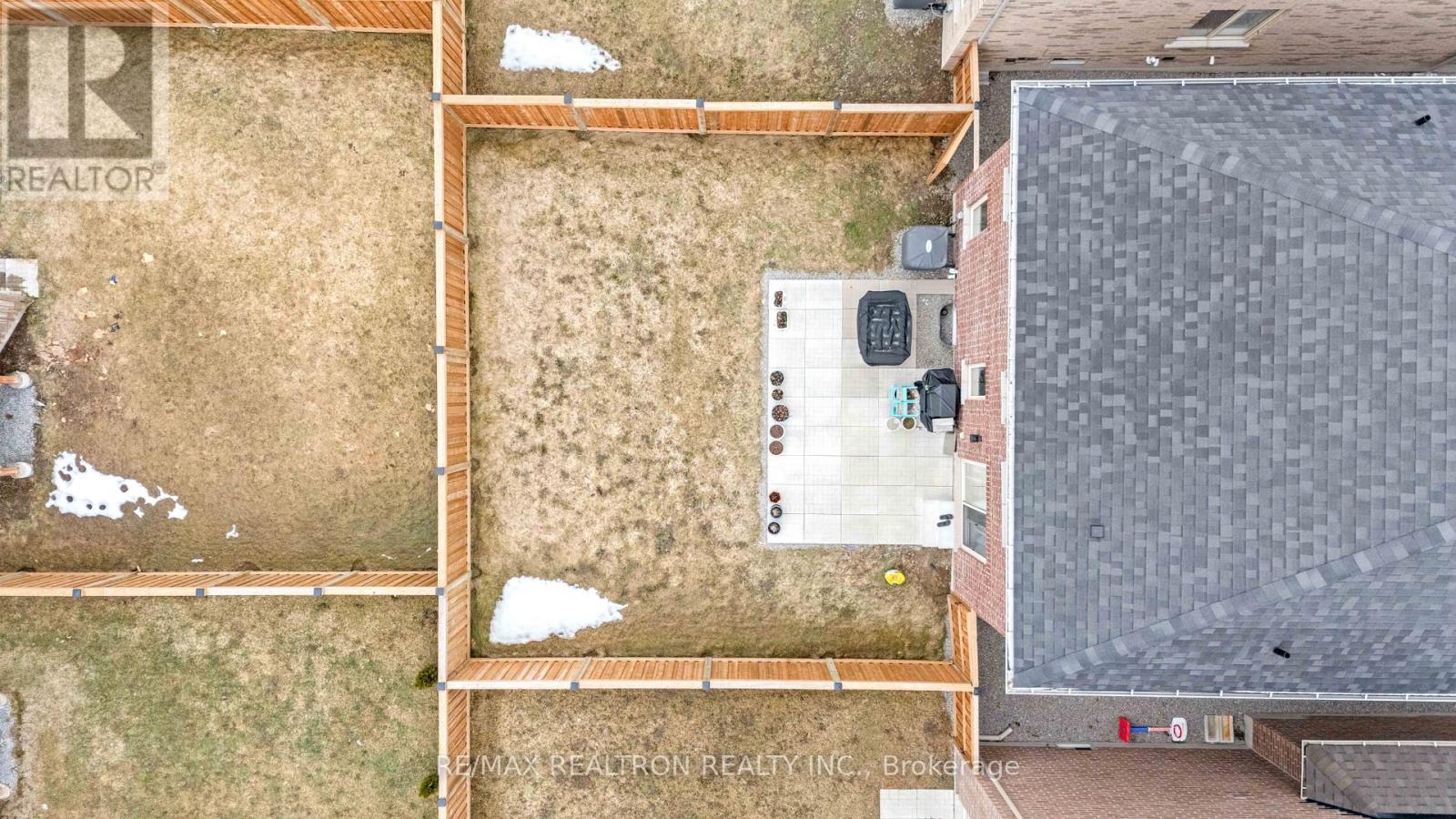 10 Neilly Terrace, Bradford West Gwillimbury, Ontario  L3Z 4K9 - Photo 49 - N12938870