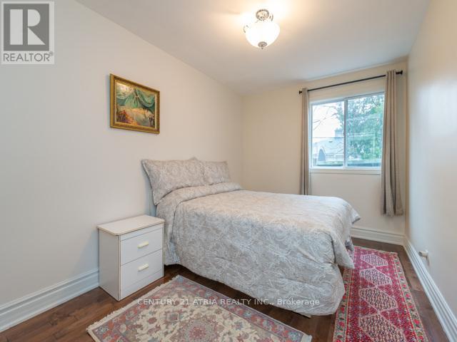 Main Floor - 350 Taylor Mills Drive N, Richmond Hill, Ontario  L4C 2T9 - Photo 10 - N12938940