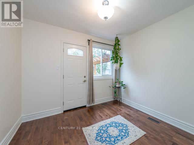 Main Floor - 350 Taylor Mills Drive N, Richmond Hill, Ontario  L4C 2T9 - Photo 11 - N12938940