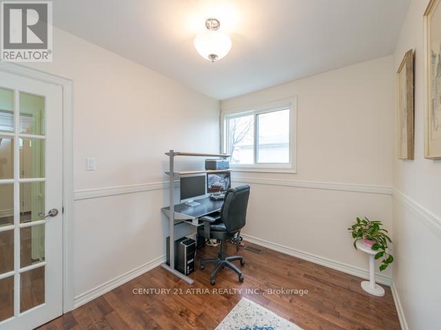 Main Floor - 350 Taylor Mills Drive N, Richmond Hill, Ontario  L4C 2T9 - Photo 12 - N12938940
