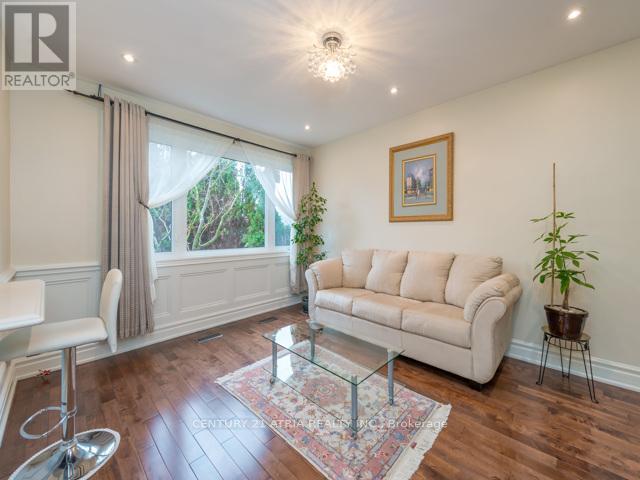 Main Floor - 350 Taylor Mills Drive N, Richmond Hill, Ontario  L4C 2T9 - Photo 7 - N12938940