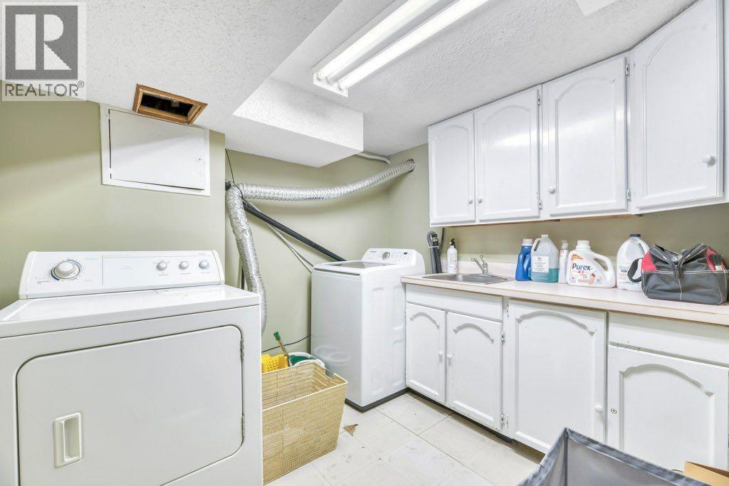 2612 26a Street SW, Calgary, Alberta  T3E 2C7 - Photo 39 - A2291702