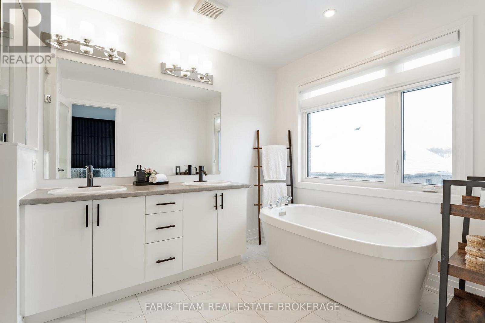 160 Franklin Trail, Barrie, Ontario  L9J 0J1 - Photo 21 - S12938844