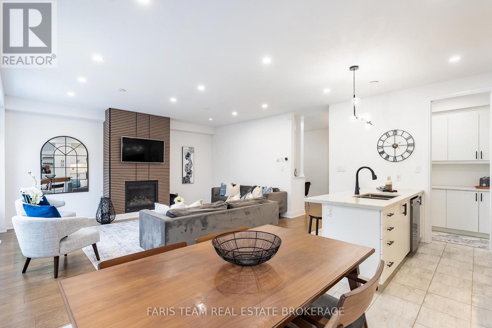 160 Franklin Trail, Barrie, Ontario  L9J 0J1 - Photo 9 - S12938844