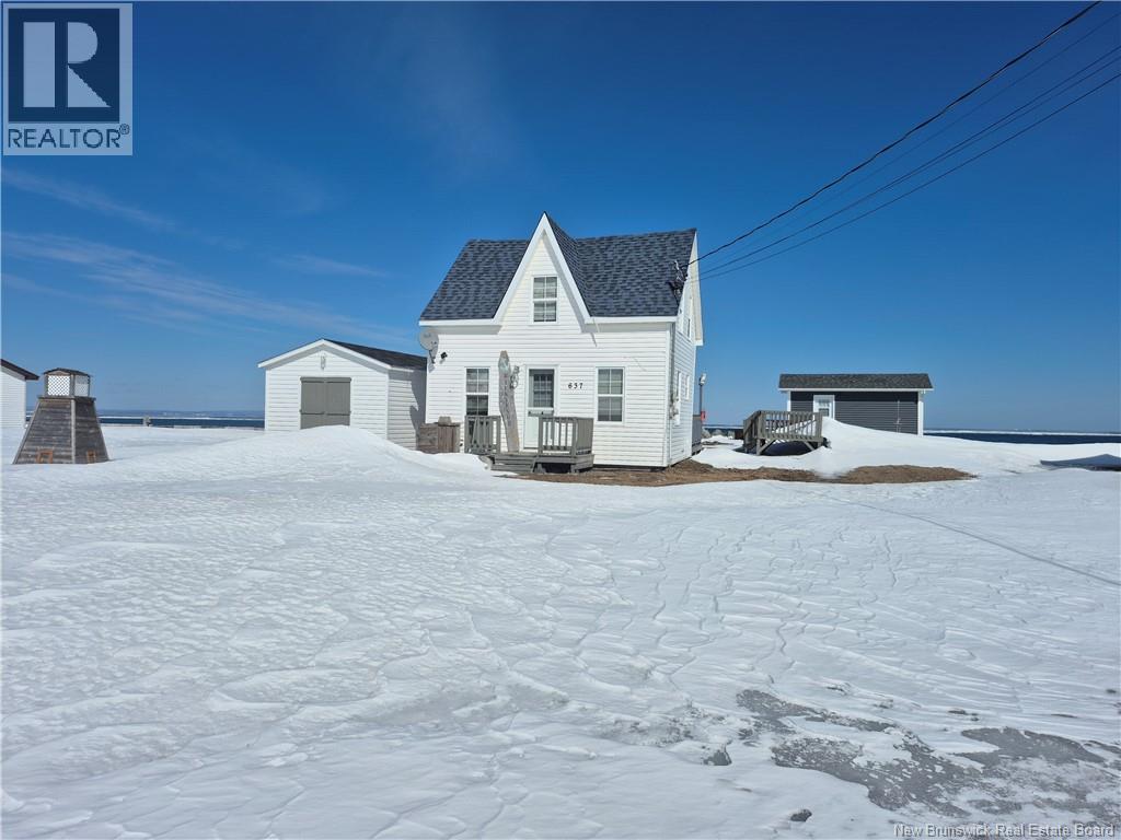 637 Principale, Pointe-Verte, New Brunswick  E8J 2P8 - Photo 1 - NB136131