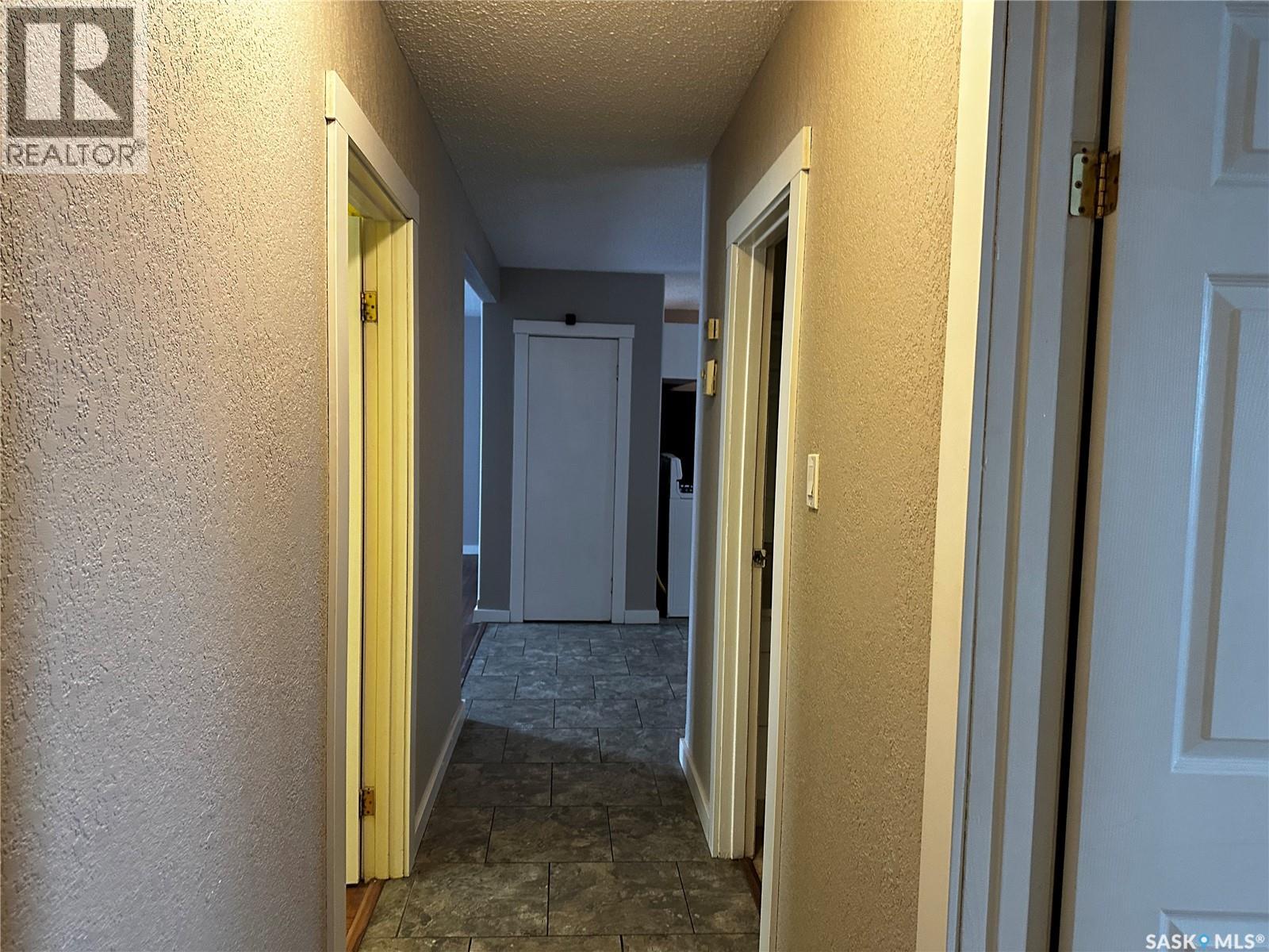 619 Guy Place, La Ronge, Saskatchewan  S0J 1L0 - Photo 17 - SK031685