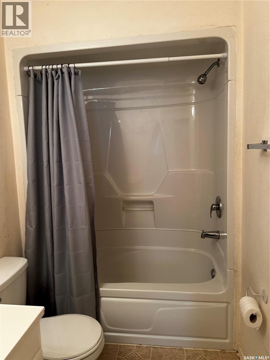 619 Guy Place, La Ronge, Saskatchewan  S0J 1L0 - Photo 18 - SK031685