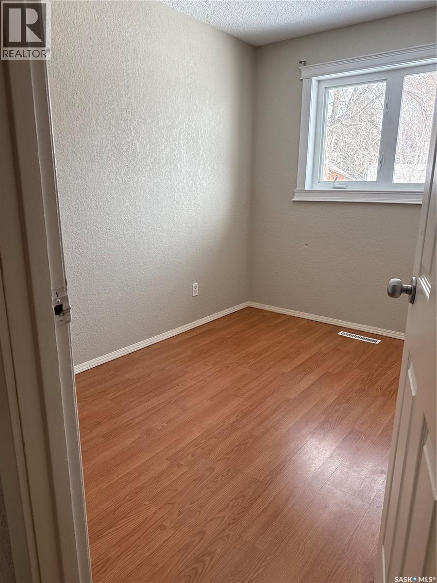 619 Guy Place, La Ronge, Saskatchewan  S0J 1L0 - Photo 20 - SK031685