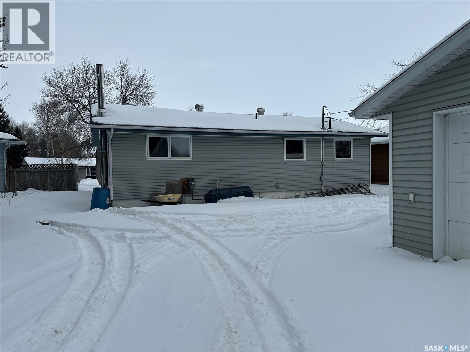 619 Guy Place, La Ronge, Saskatchewan  S0J 1L0 - Photo 3 - SK031685