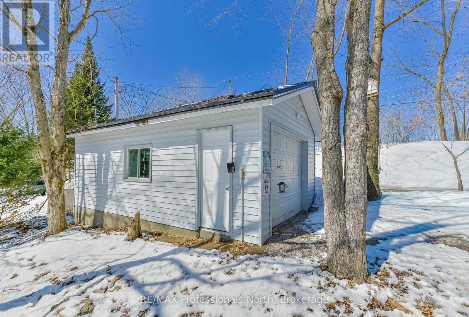1099 Summer Lane, Minden Hills, Ontario  K0M 2K0 - Photo 43 - X12938388