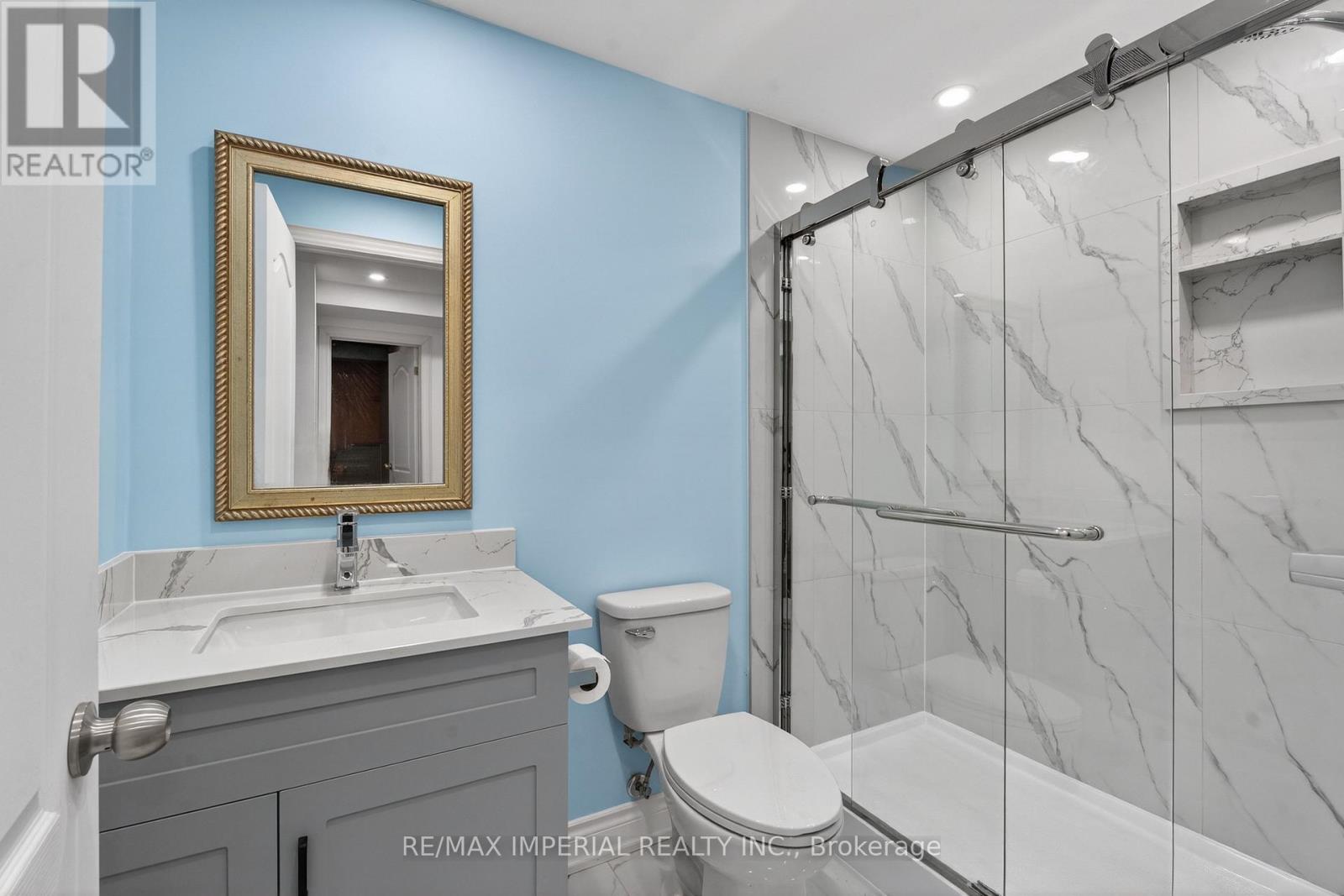 103 Ferdinand Avenue, Vaughan, Ontario  L6A 3H6 - Photo 43 - N12920254