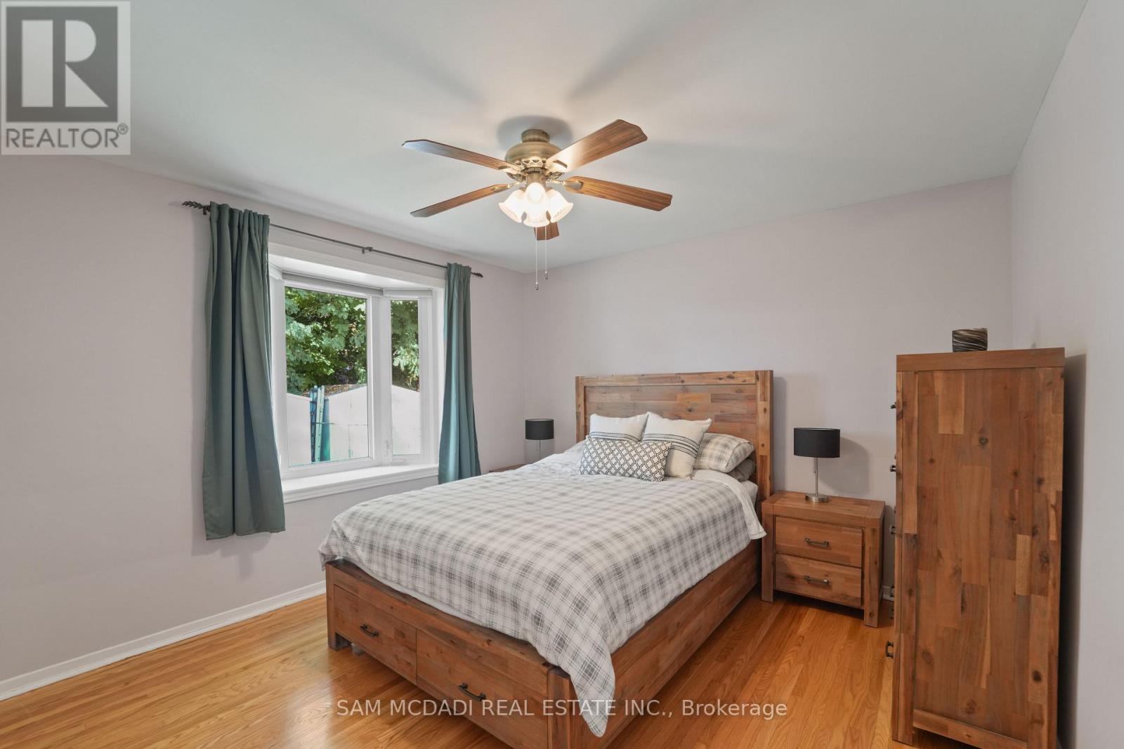 1987 Deanhome Road, Mississauga, Ontario  L5J 2K6 - Photo 15 - W12938846