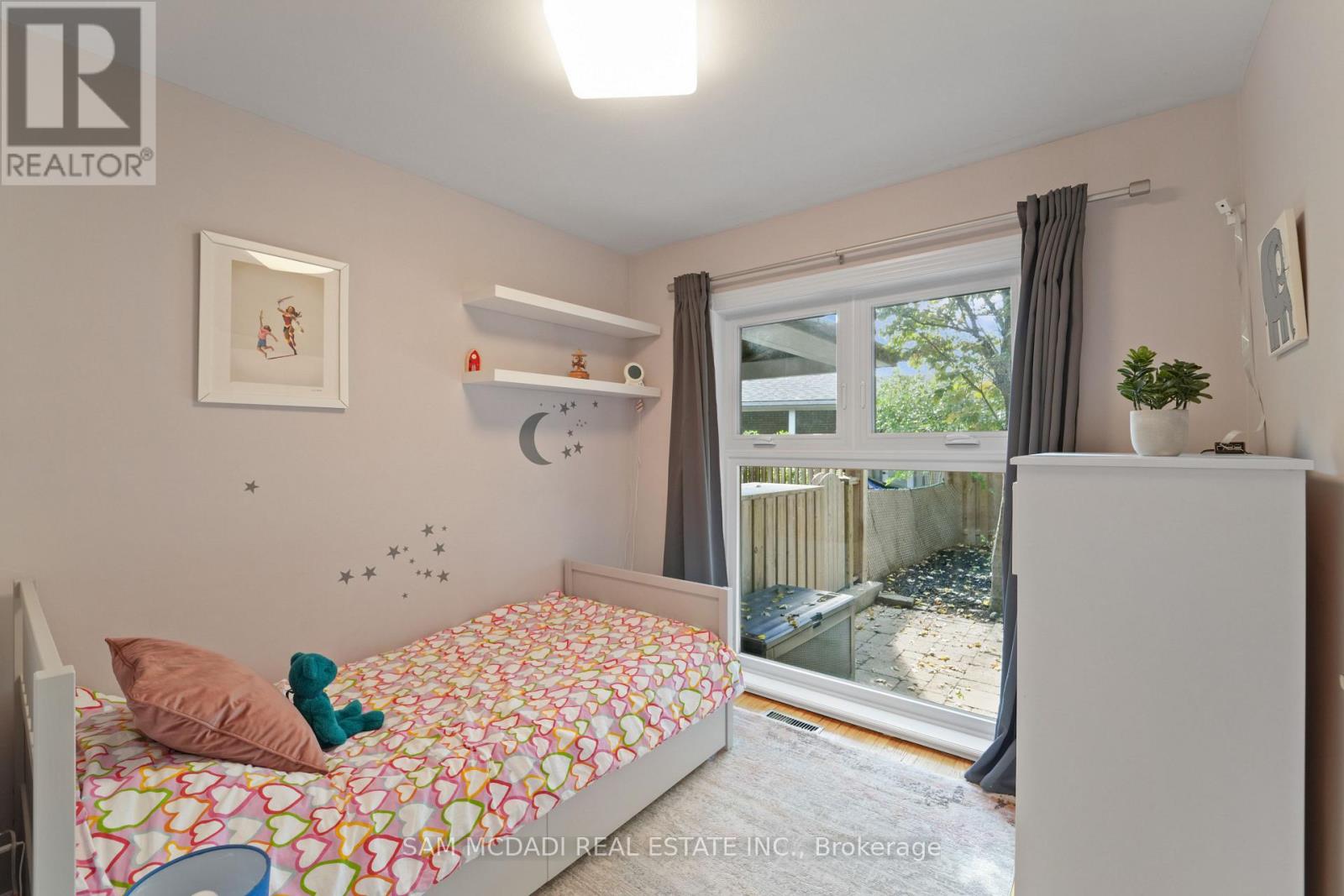 1987 Deanhome Road, Mississauga, Ontario  L5J 2K6 - Photo 17 - W12938846