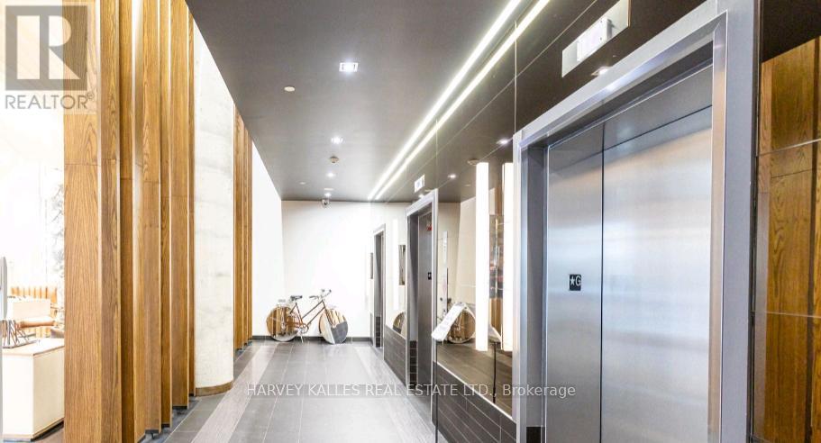 706 - 1830 Bloor Street W, Toronto, Ontario  M6P 3K6 - Photo 5 - W12938876