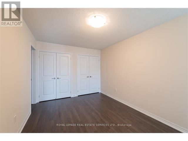 229 Ellen Davidson Drive, Oakville, Ontario  L6M 0V1 - Photo 9 - W12938902