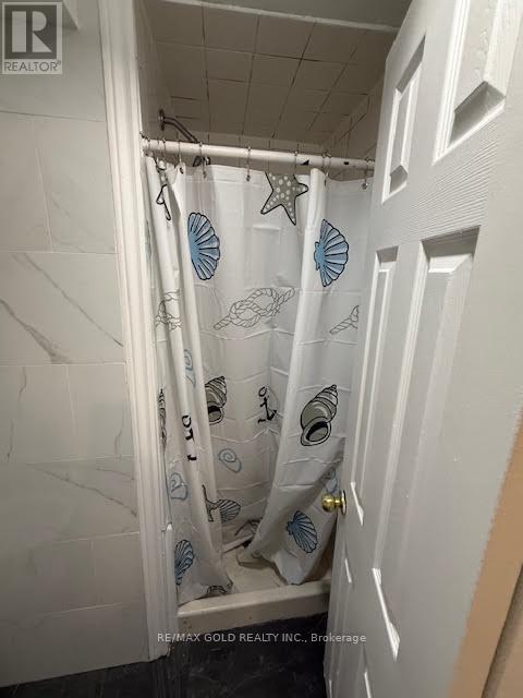 87 Lexington Avenue, Toronto, Ontario  M9V 2G9 - Photo 9 - W12938924