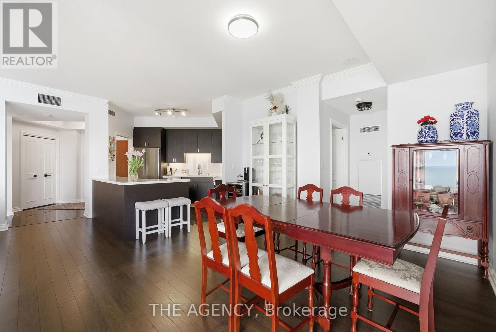 4502 - 1 Palace Pier Court, Toronto, Ontario  M8V 3W9 - Photo 11 - W12938928