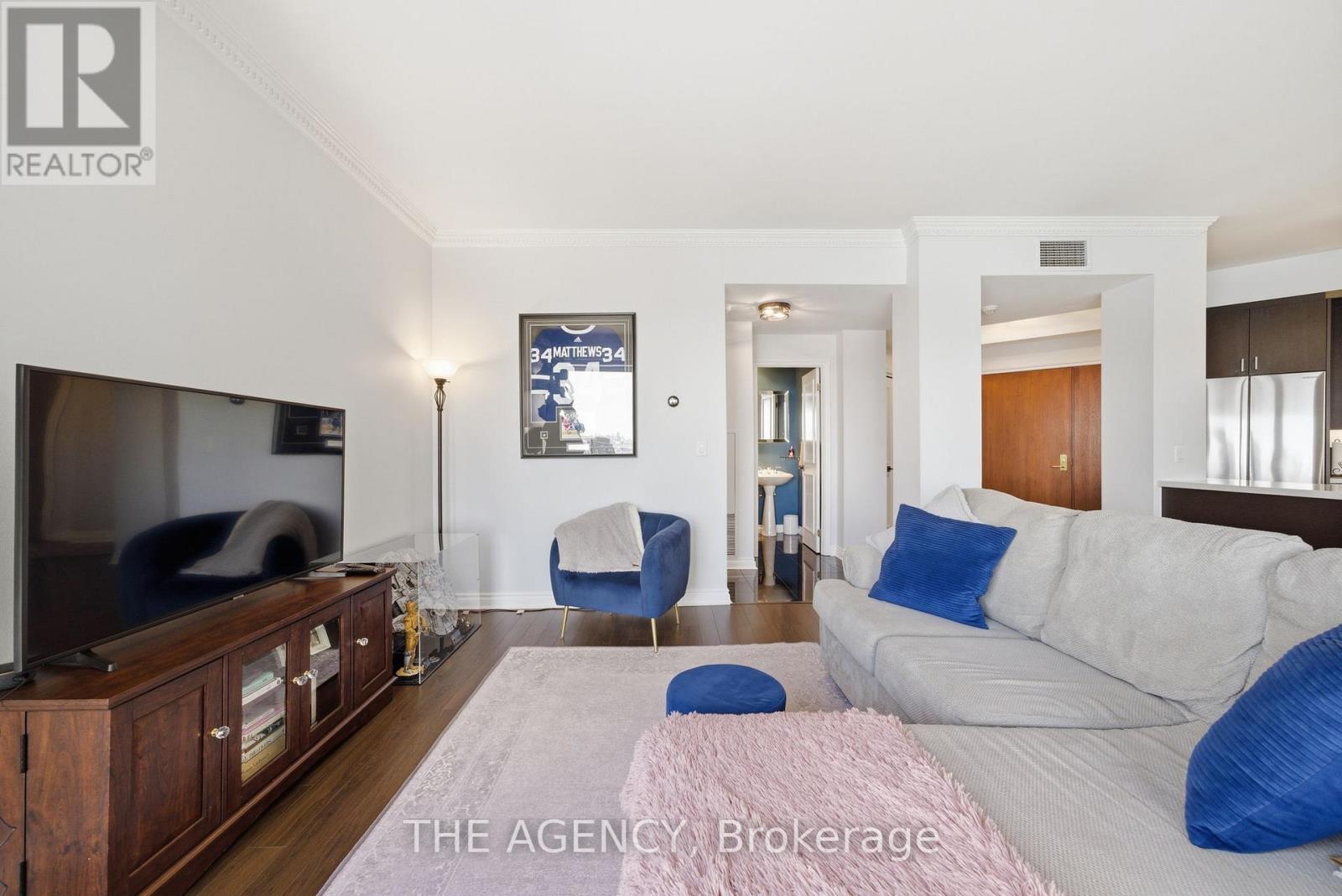 4502 - 1 Palace Pier Court, Toronto, Ontario  M8V 3W9 - Photo 13 - W12938928