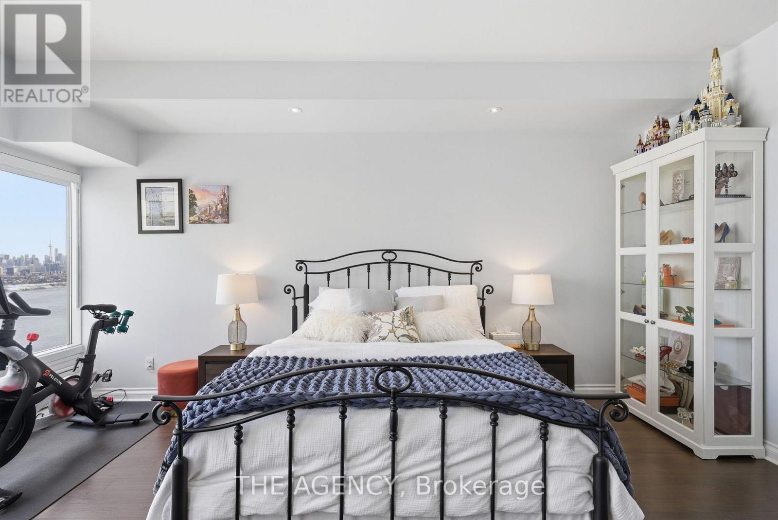 4502 - 1 Palace Pier Court, Toronto, Ontario  M8V 3W9 - Photo 22 - W12938928