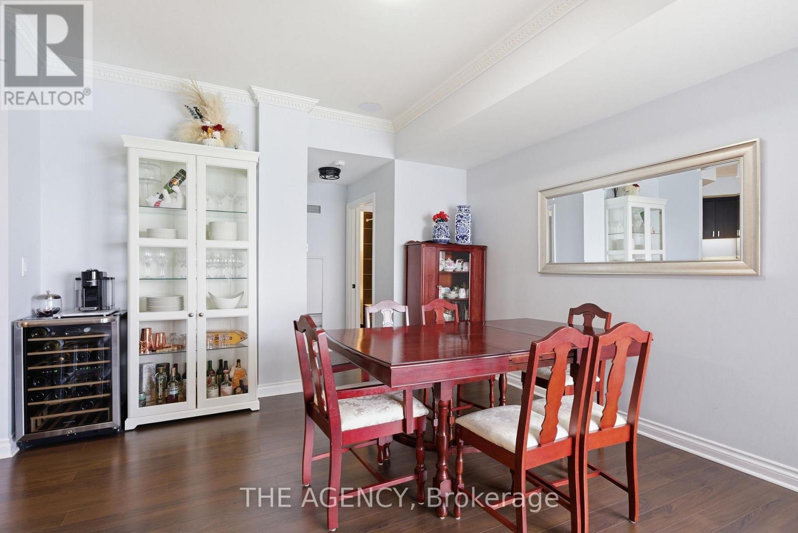 4502 - 1 Palace Pier Court, Toronto, Ontario  M8V 3W9 - Photo 8 - W12938928