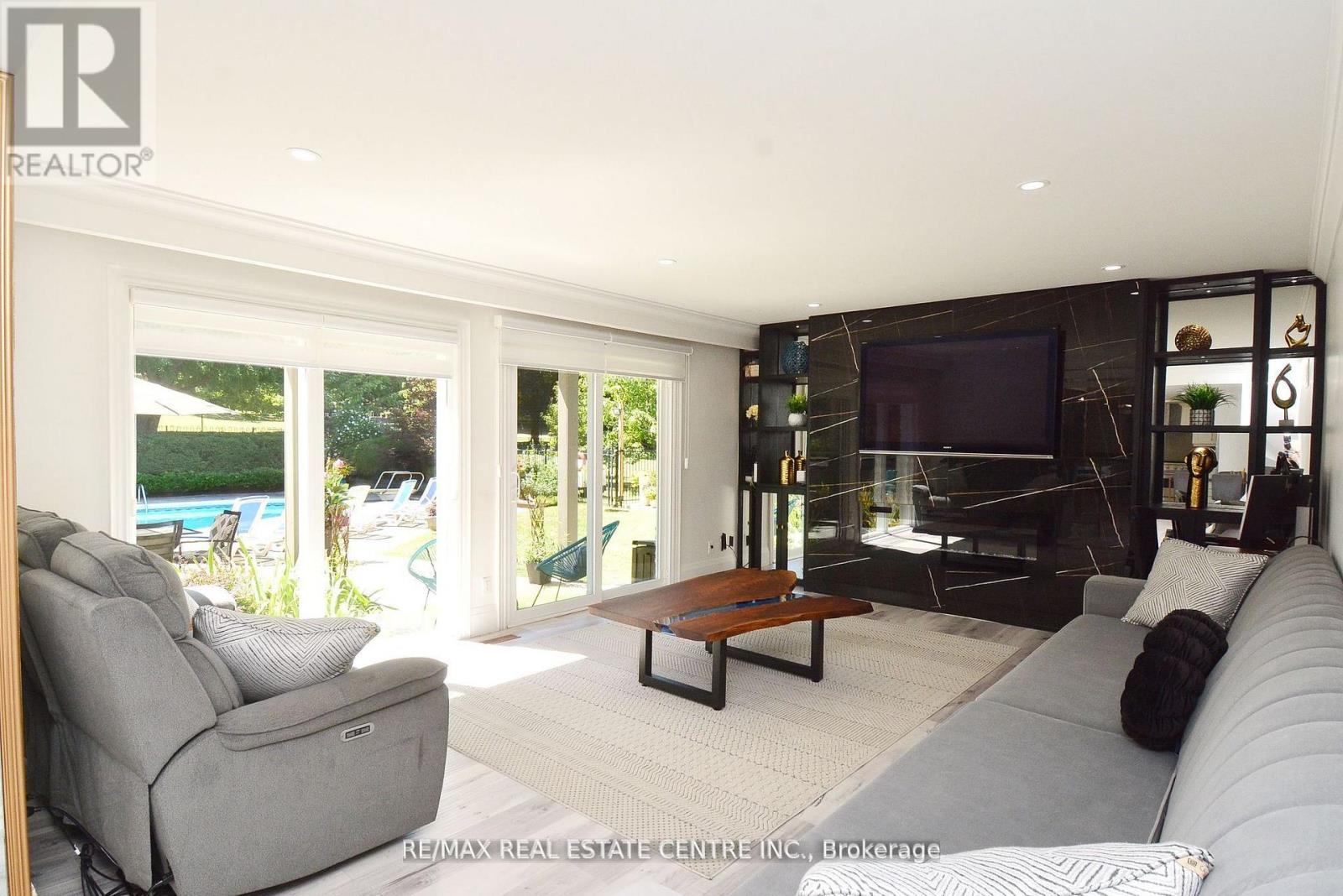 17 Crescent Hill Drive S, Brampton, Ontario  L6S 2P4 - Photo 18 - W12938934