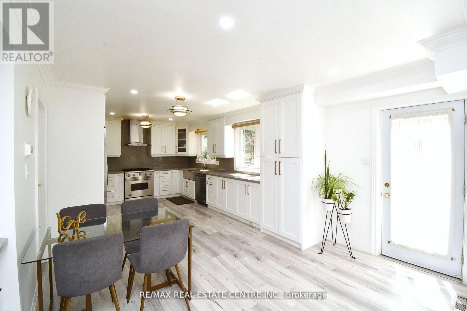 17 Crescent Hill Drive S, Brampton, Ontario  L6S 2P4 - Photo 20 - W12938934