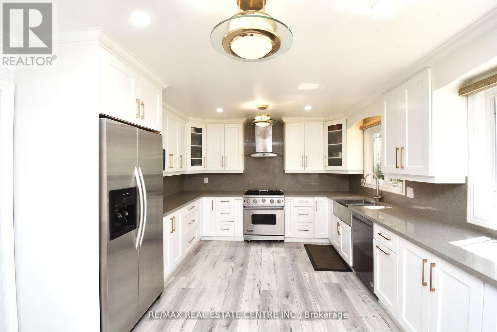 17 Crescent Hill Drive S, Brampton, Ontario  L6S 2P4 - Photo 21 - W12938934