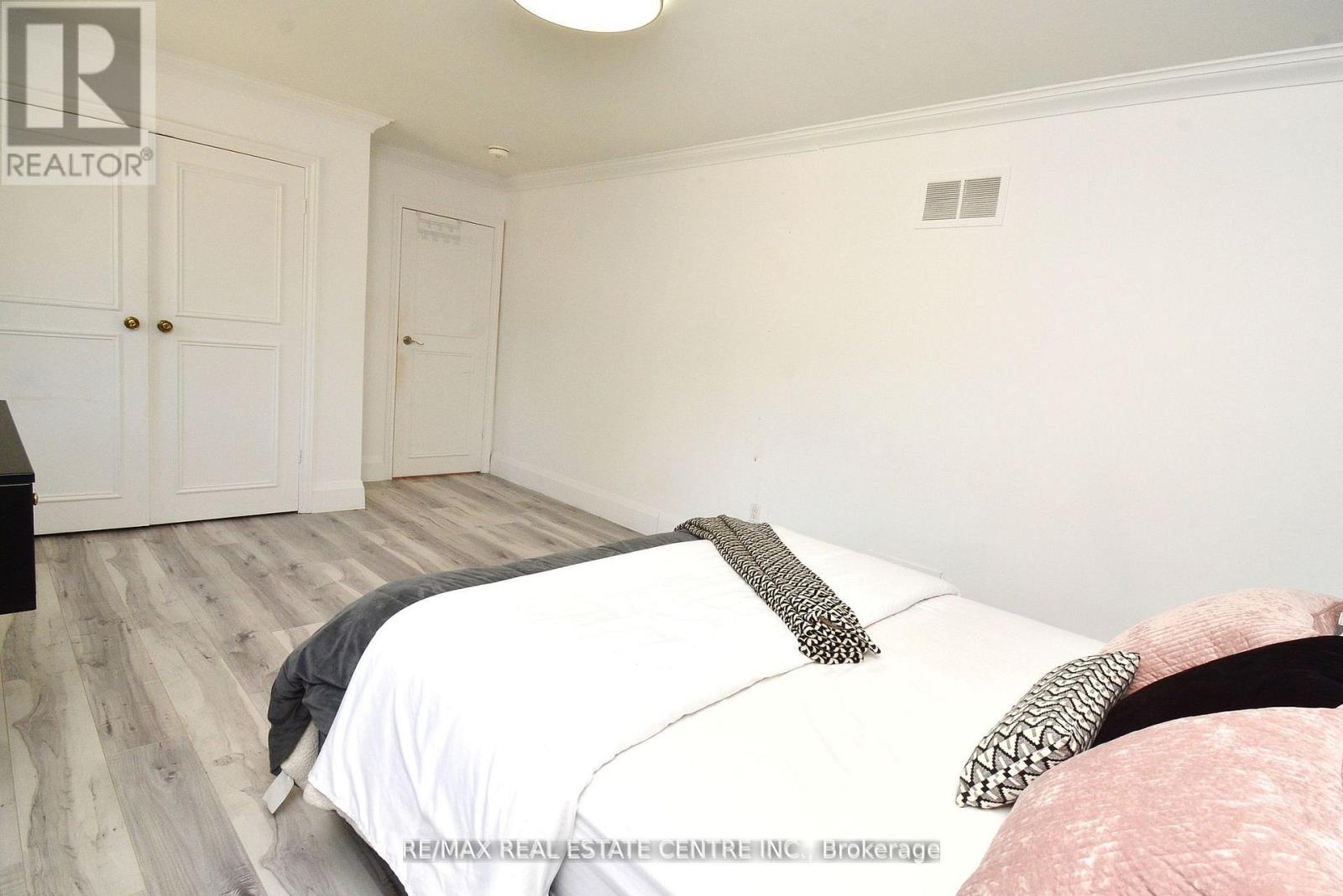 17 Crescent Hill Drive S, Brampton, Ontario  L6S 2P4 - Photo 27 - W12938934