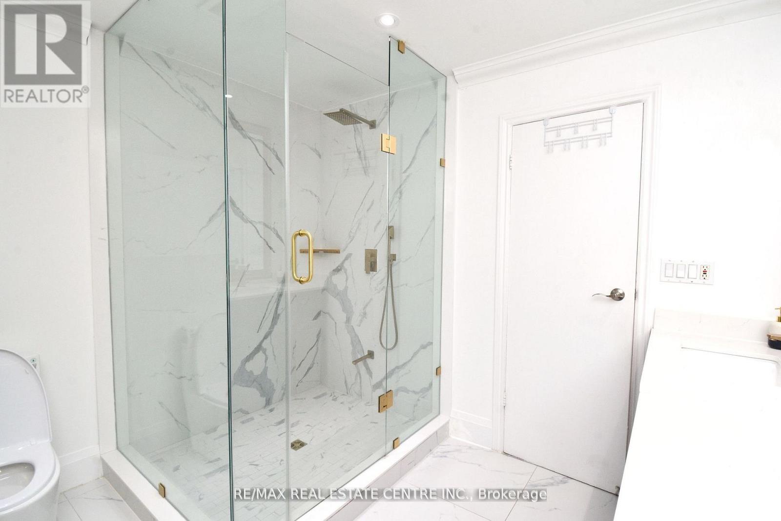 17 Crescent Hill Drive S, Brampton, Ontario  L6S 2P4 - Photo 32 - W12938934