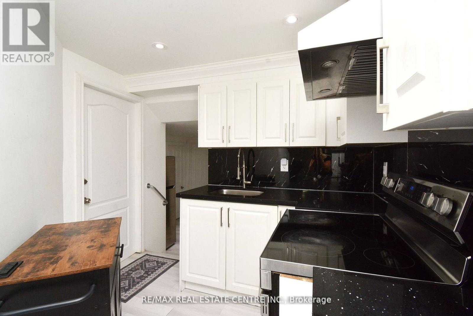 17 Crescent Hill Drive S, Brampton, Ontario  L6S 2P4 - Photo 38 - W12938934