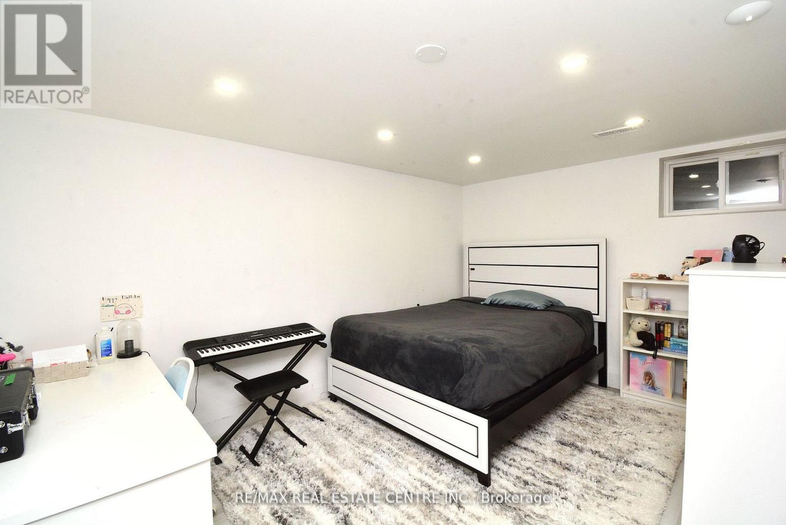 17 Crescent Hill Drive S, Brampton, Ontario  L6S 2P4 - Photo 44 - W12938934