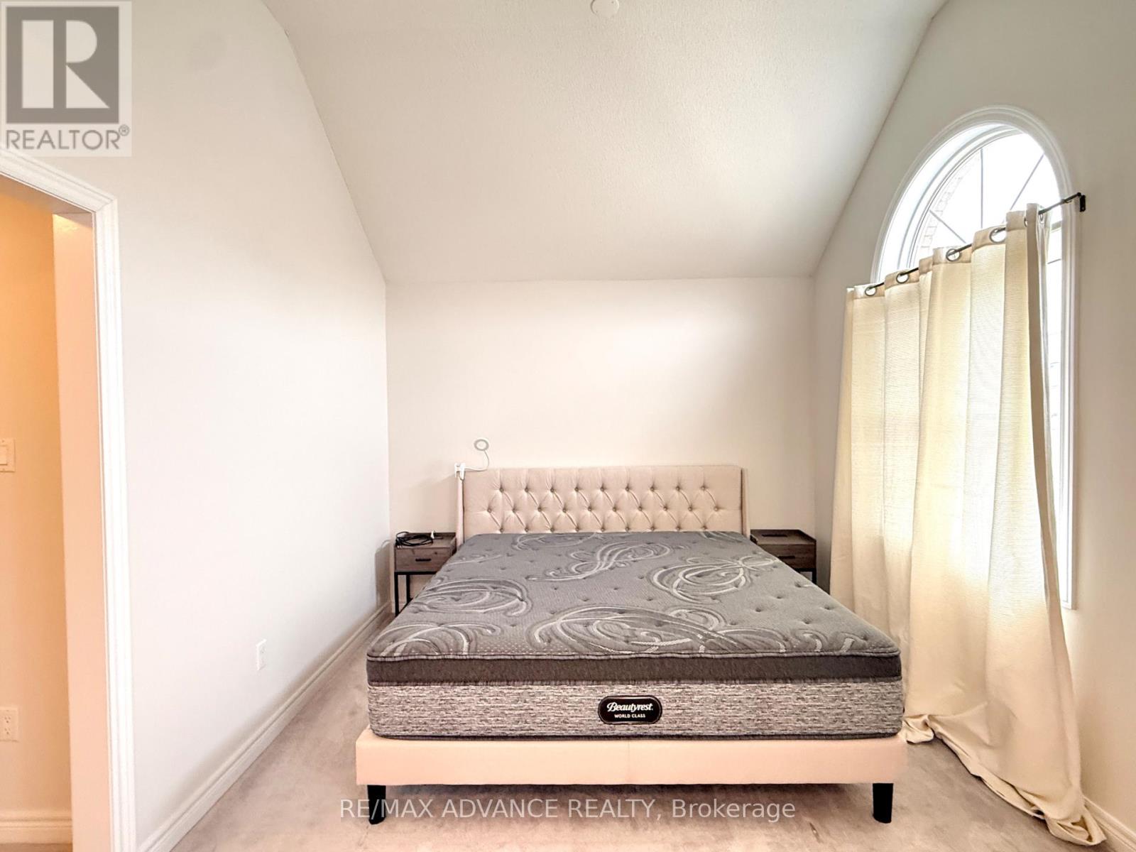 65 Princess Diana Drive, Markham, Ontario  L6C 0G9 - Photo 17 - N12935248