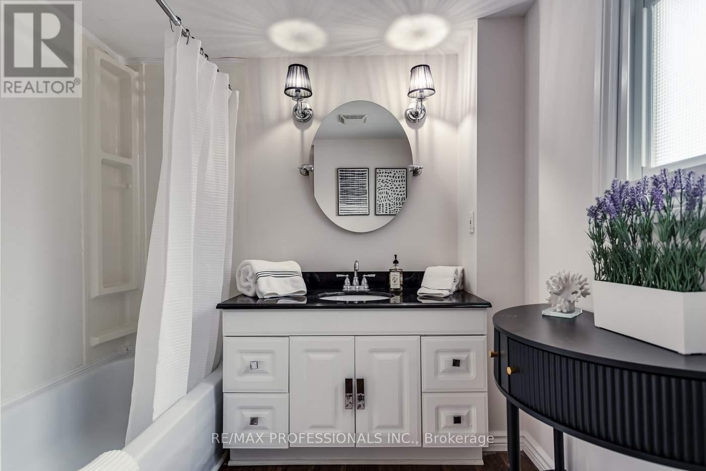 22 Lawrence Street N, Kawartha Lakes, Ontario  K9J 6X3 - Photo 23 - X12938856