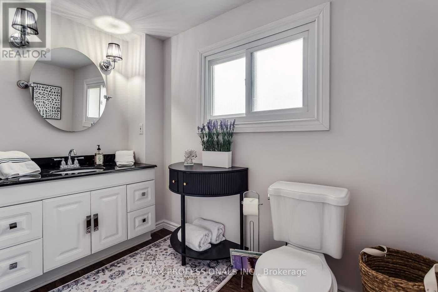 22 Lawrence Street N, Kawartha Lakes, Ontario  K9J 6X3 - Photo 24 - X12938856