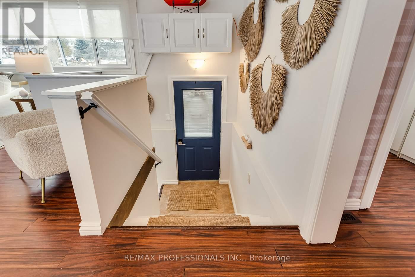 22 Lawrence Street N, Kawartha Lakes, Ontario  K9J 6X3 - Photo 5 - X12938856