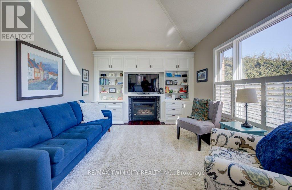 640 Heathcliffe Place, Waterloo, Ontario  N2T 2P3 - Photo 11 - X12938866