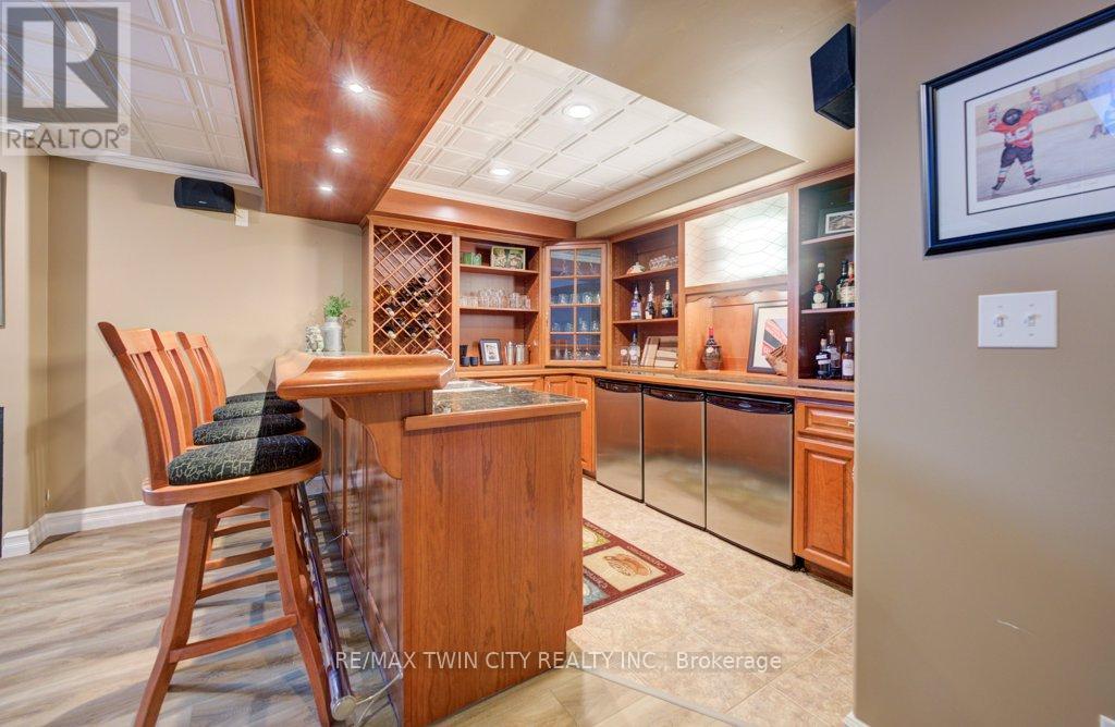 640 Heathcliffe Place, Waterloo, Ontario  N2T 2P3 - Photo 25 - X12938866