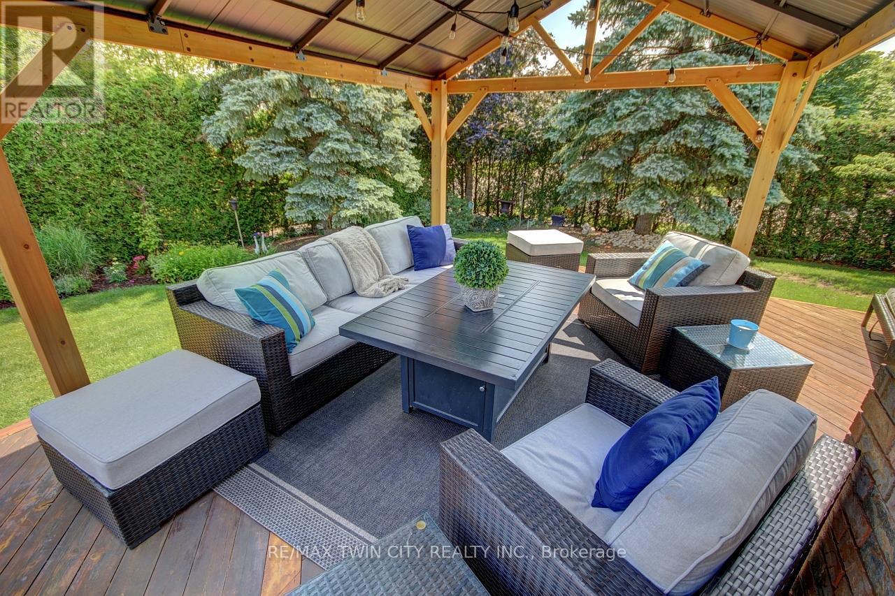 640 Heathcliffe Place, Waterloo, Ontario  N2T 2P3 - Photo 35 - X12938866