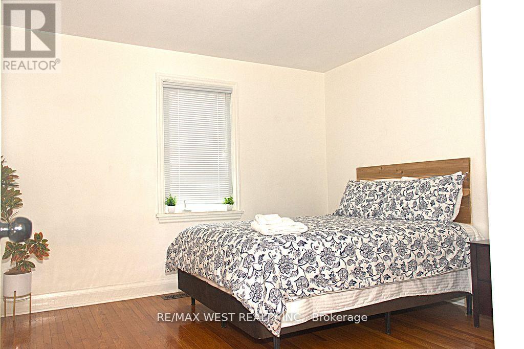 5177 Kitchener Street, Niagara Falls, Ontario  L2G 1B4 - Photo 15 - X12938910