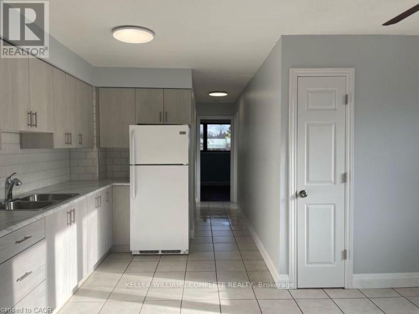 3 - 367 Wilson Street E, Hamilton, Ontario  L9G 2C1 - Photo 4 - X12938938