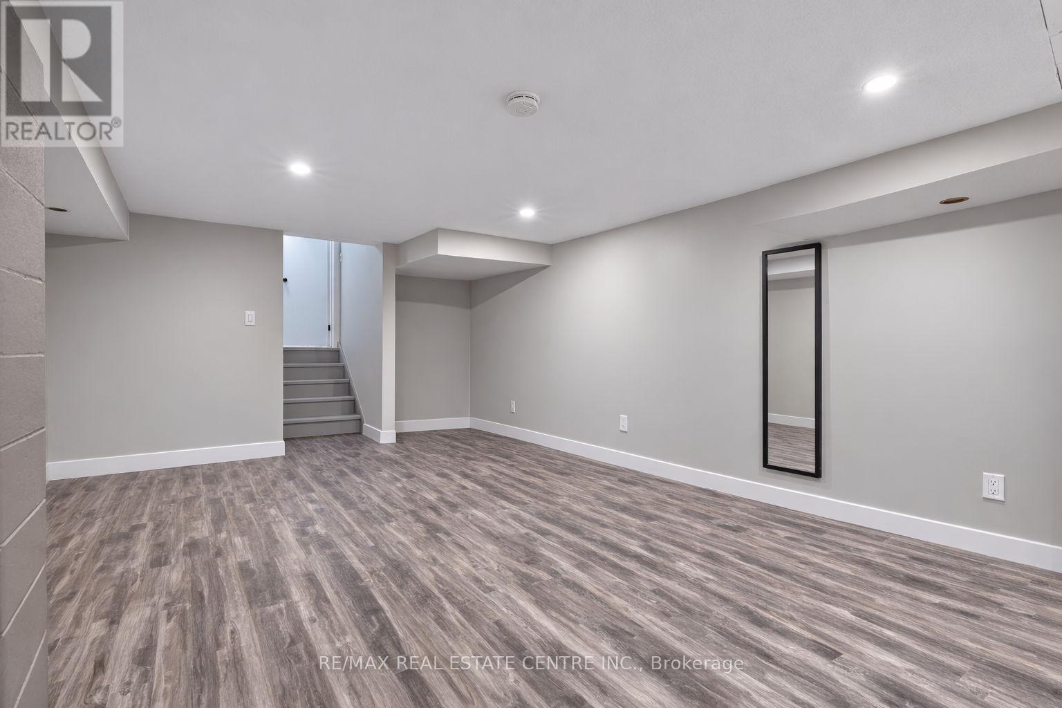 32 Westdale Avenue, Orangeville, Ontario  L9W 1B7 - Photo 38 - W12838086