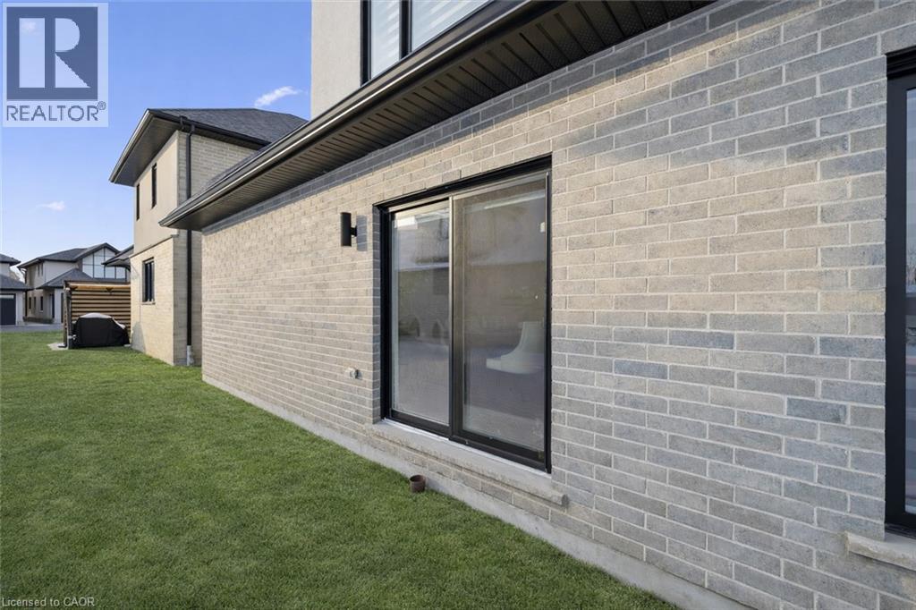 972 Stonecliffe Walk Unit# 18, Kitchener, Ontario  N2P 0K5 - Photo 50 - 40792292