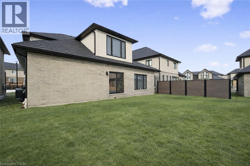 972 Stonecliffe Walk Unit# 18, Kitchener, Ontario  N2P 0K5 - Photo 46 - 40792292