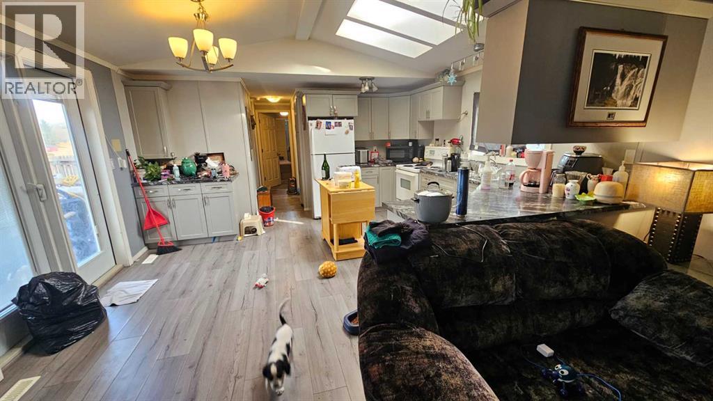 6001 53 Avenueclose, Stettler, Alberta  T0C 2L2 - Photo 5 - A2296360