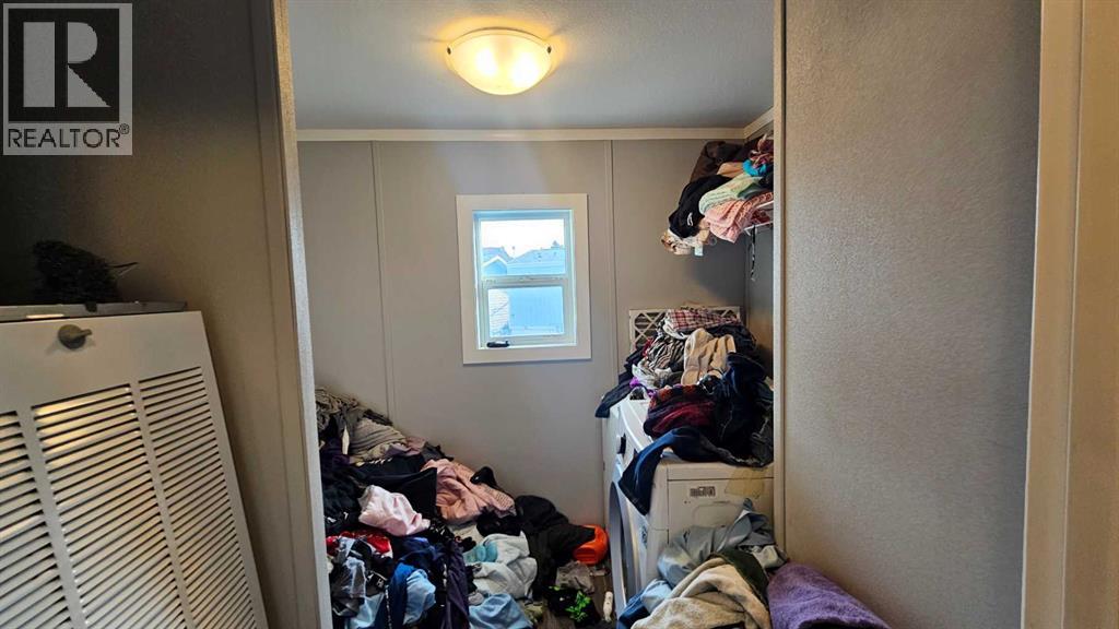 6001 53 Avenueclose, Stettler, Alberta  T0C 2L2 - Photo 6 - A2296360