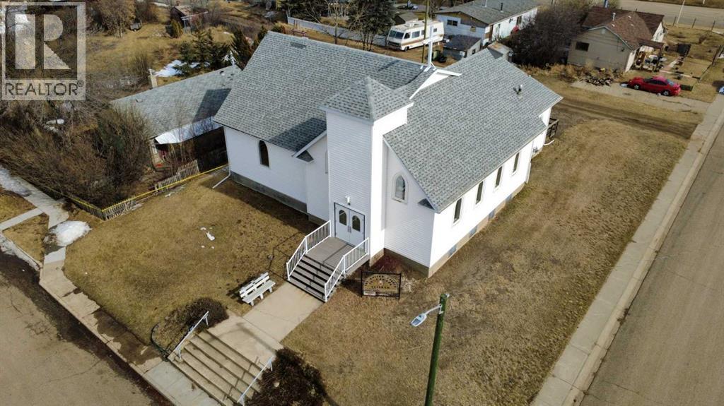 215 Redan Street, Veteran, Alberta  T0C 2S0 - Photo 1 - A2297106